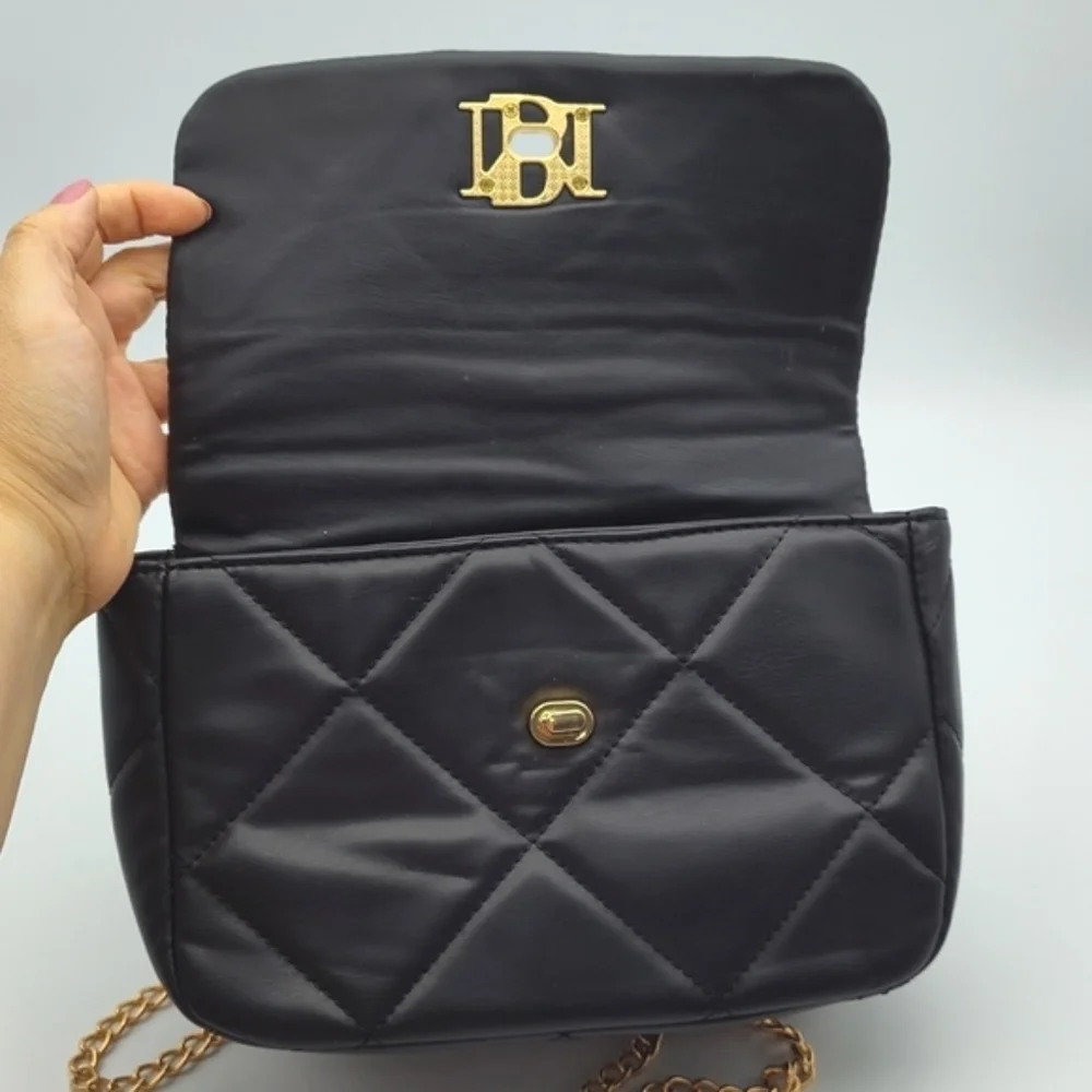 NWT BADGLEY MISCHKA LARGE DIAMOND QUILTED CROSSBODY BAG $149 - Picture 9 of 13